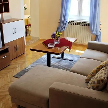 - Diklo 5880e Apartment *