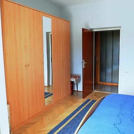 - Diklo 5880e Lejlighed