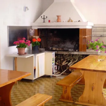 - Diklo 5880e 公寓 扎达尔