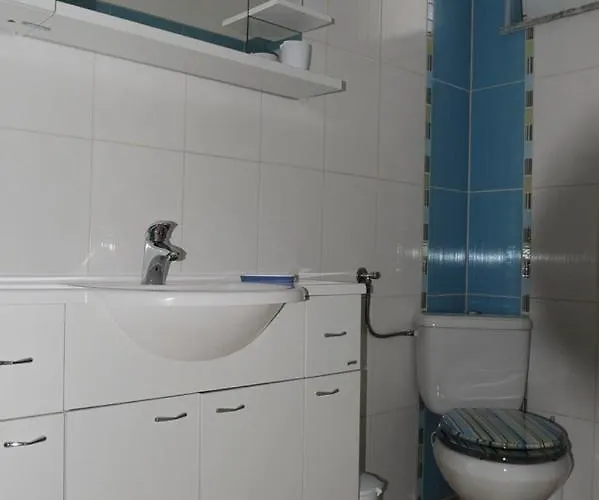 - Diklo 5880e Апартаменты *