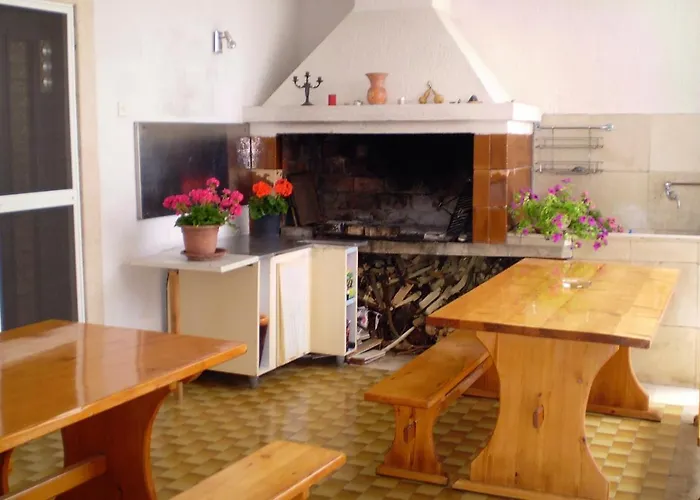 - Diklo 5880e Апартаменты Задар