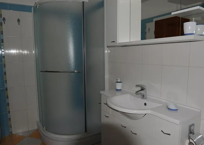 - Diklo 5880e Апартаменты *